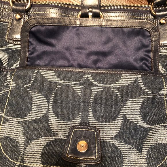 Authentic COACH blue denim bag and wallet set purse - Picture 3 of 11